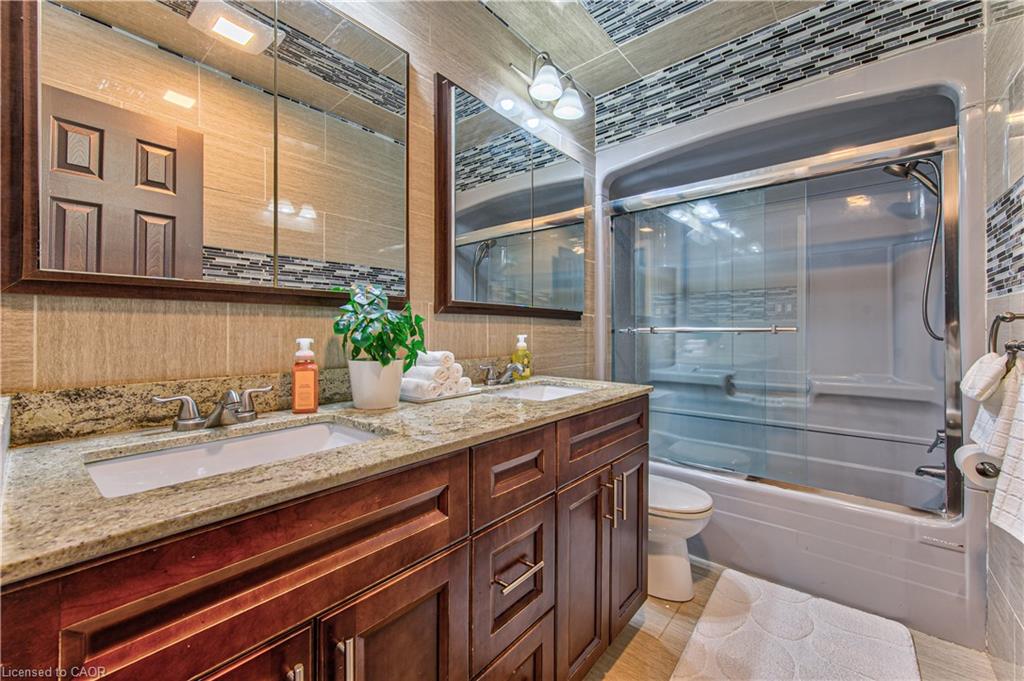 2560 Palisander Avenue Property Photo 13