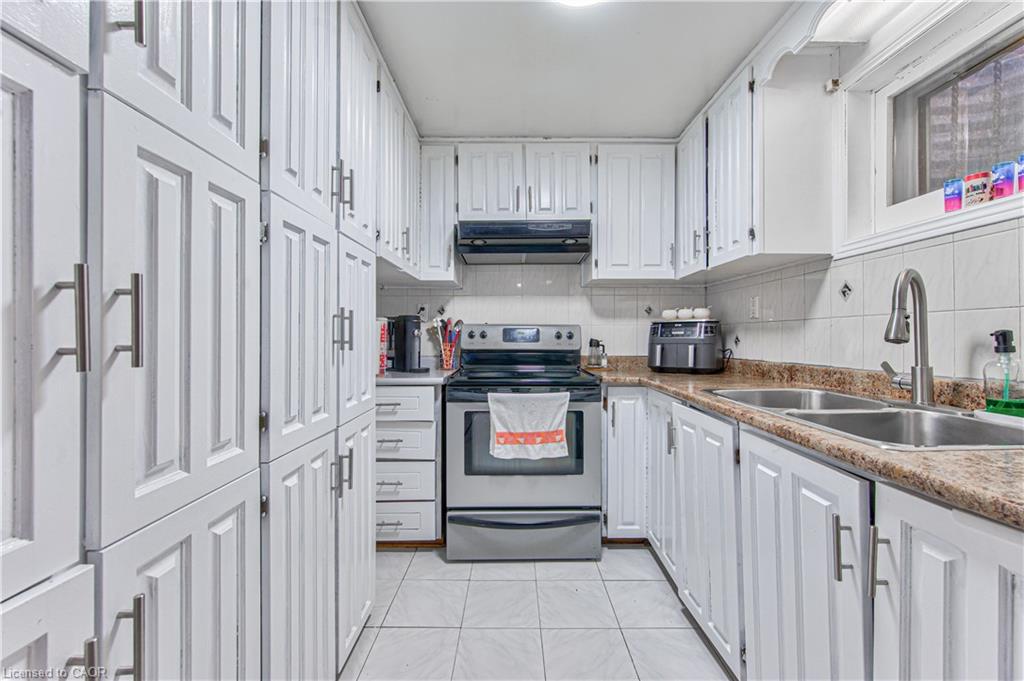 2560 Palisander Avenue Property Photo 31