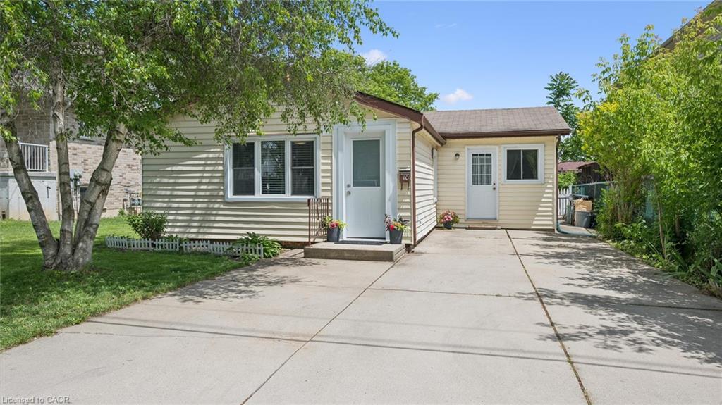 10 Macville Avenue Property Photo 14