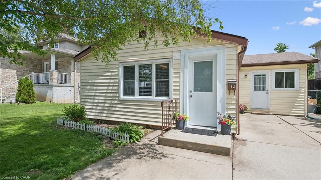 10 Macville Avenue Property Photo 15