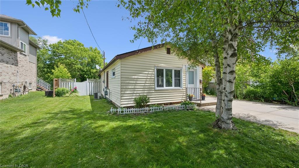 10 Macville Avenue Property Photo 16