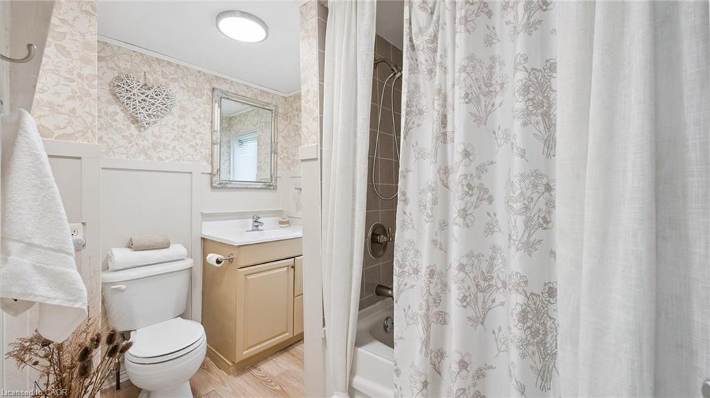 10 Macville Avenue Property Photo 29