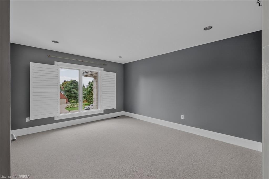 44 St Andrew's Drive Property Photo 37