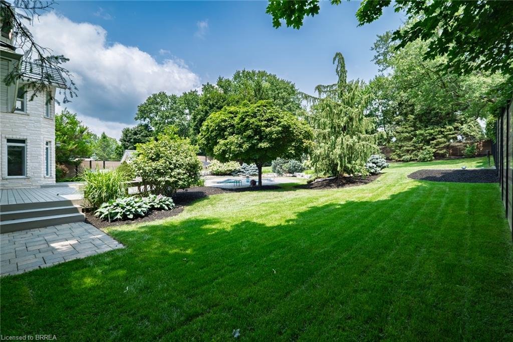44 St Andrew's Drive Property Photo 44