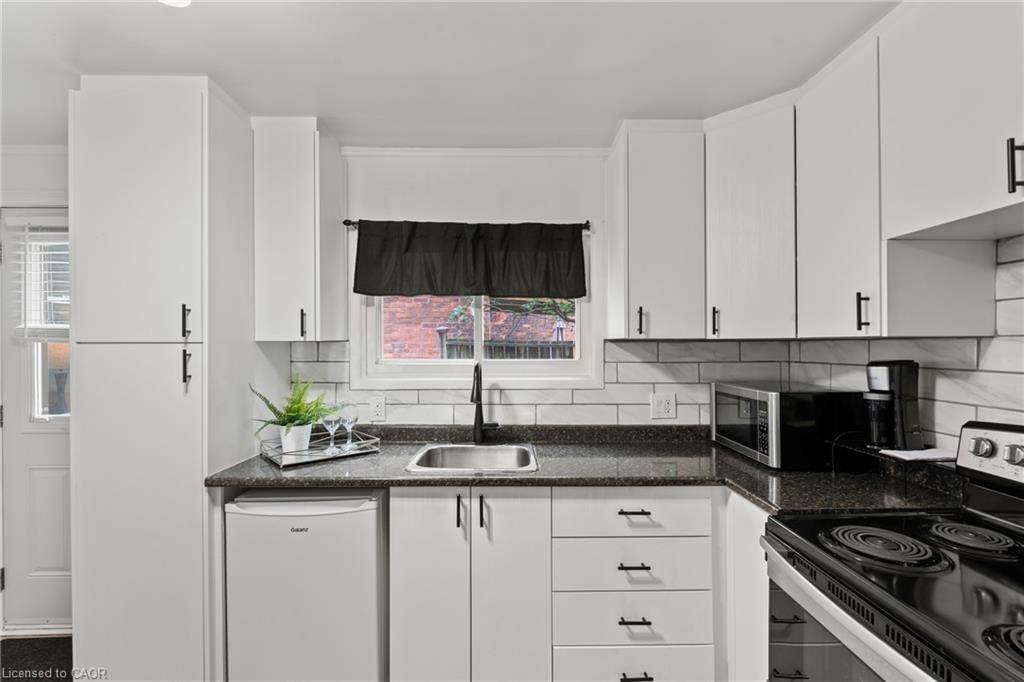 196 Bold Street Property Photo 17