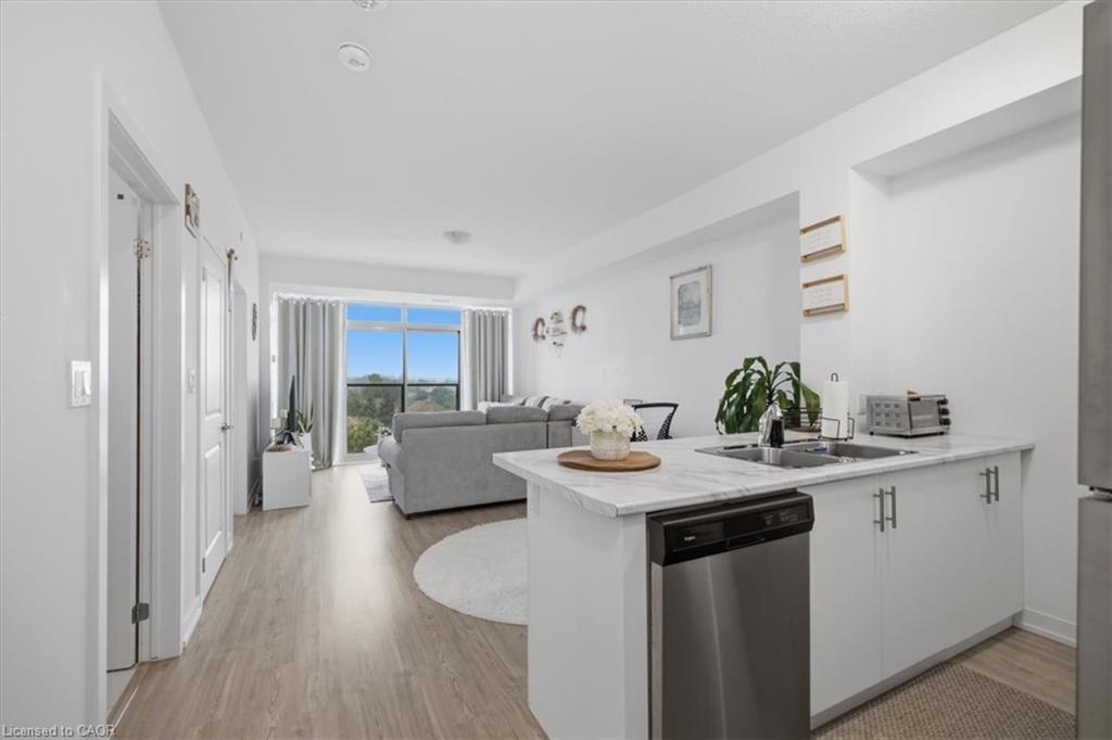 603-450 Dundas Street E Property Photo 5