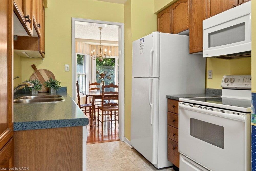 47-2915 Headon Forest Drive Property Photo 11