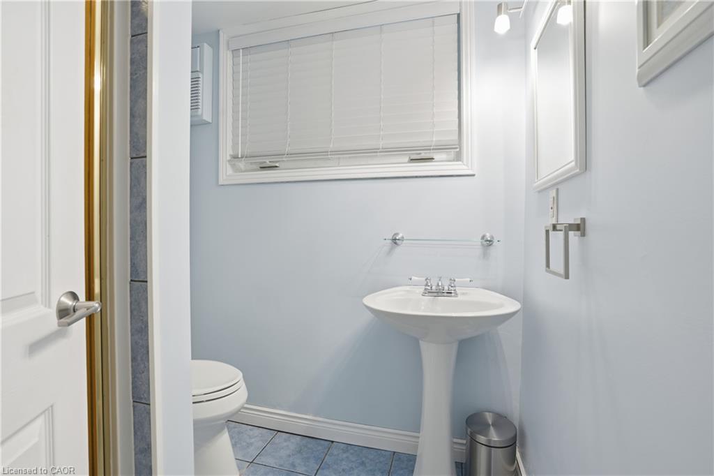 38 Kingsway Boulevard Property Photo 24