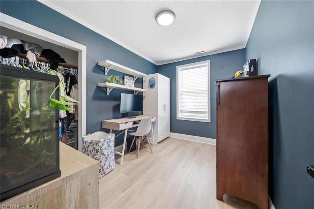 8 Russell Street Property Photo 8