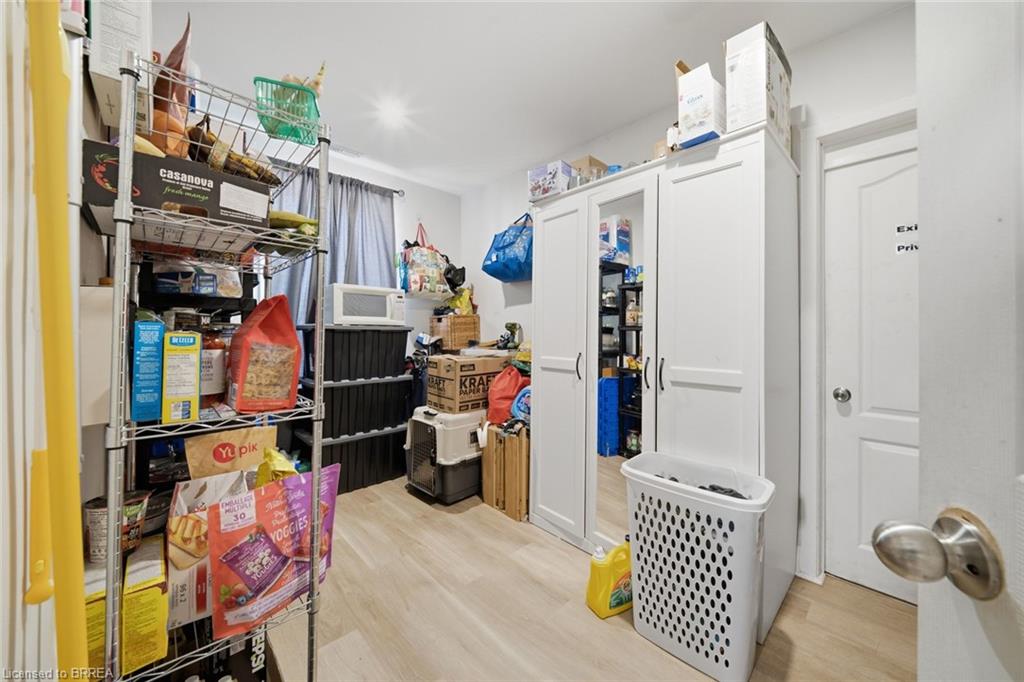 8 Russell Street Property Photo 26