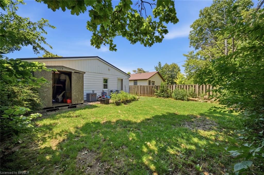8 Russell Street Property Photo 29