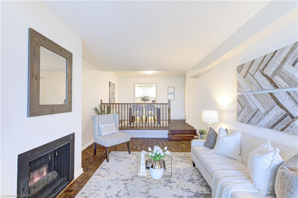 304-20 Speers Road Property Photo 4