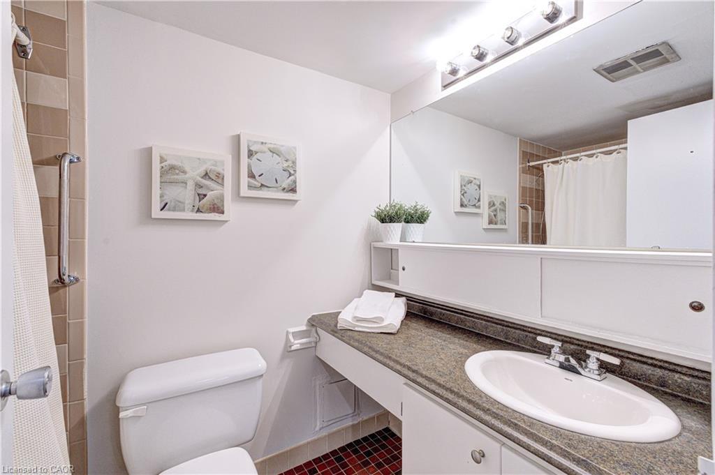 304-20 Speers Road Property Photo 15