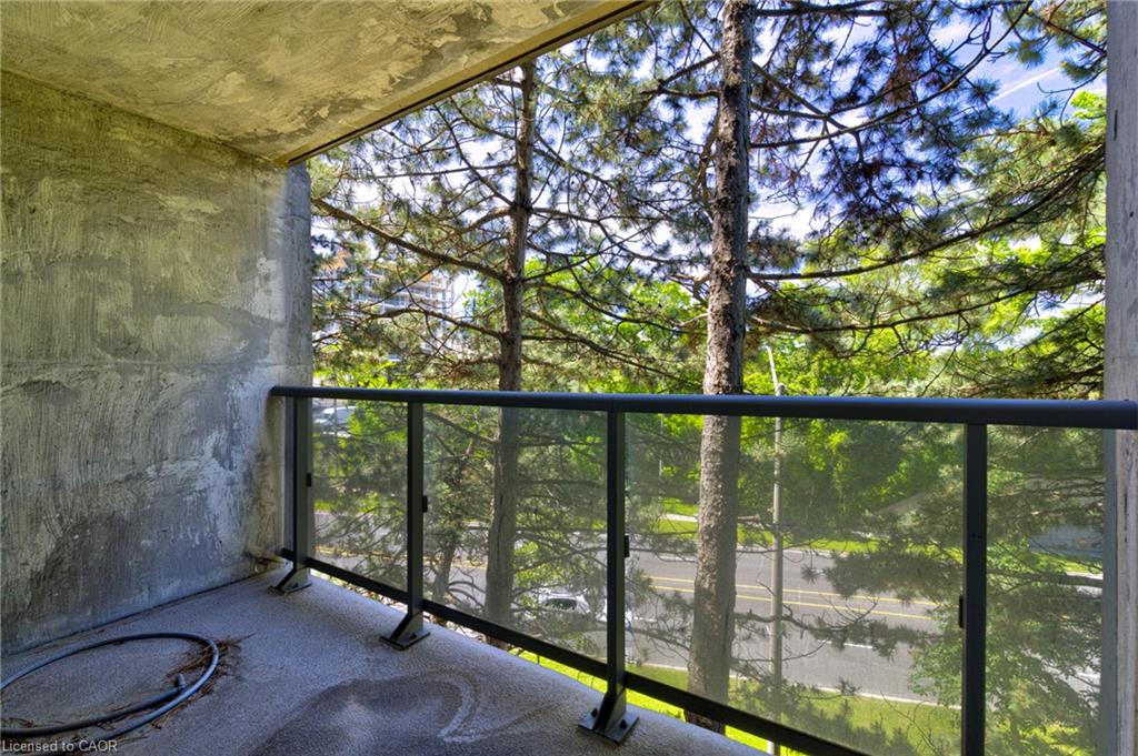 304-20 Speers Road Property Photo 17