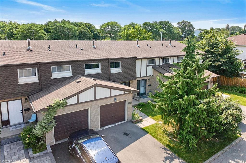 24-300 Rexford Drive