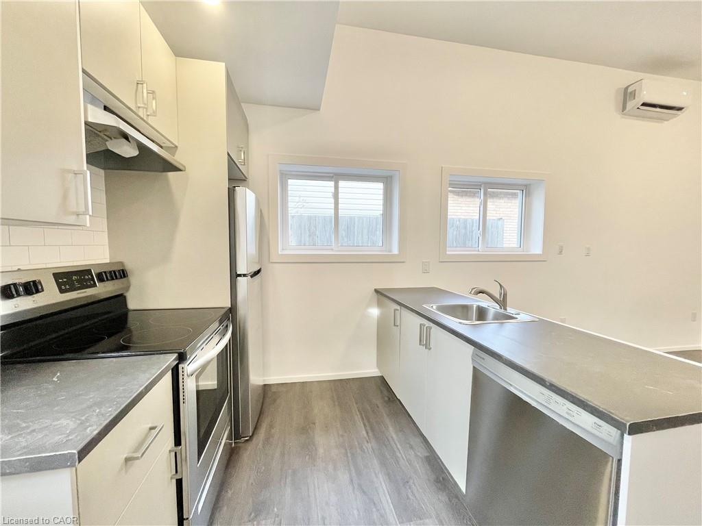 76 Marc Boulevard Property Photo 16