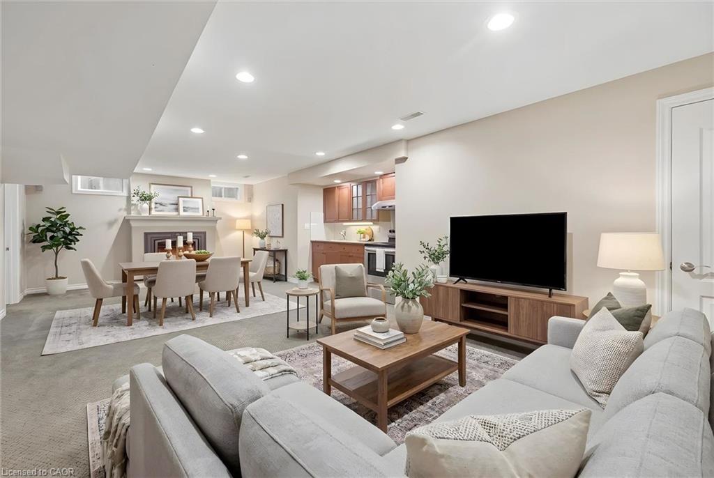 15 Pelham Drive Property Photo 4