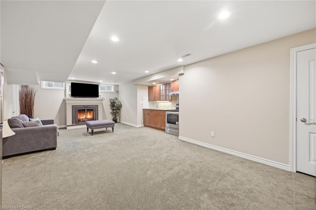15 Pelham Drive Property Photo 5