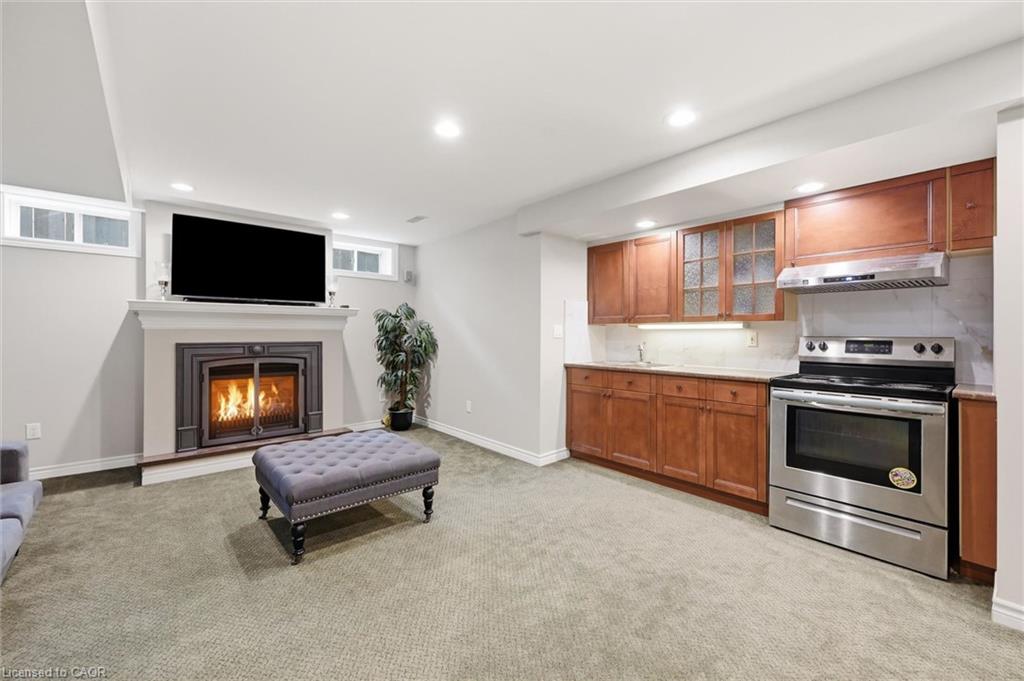 15 Pelham Drive Property Photo 10