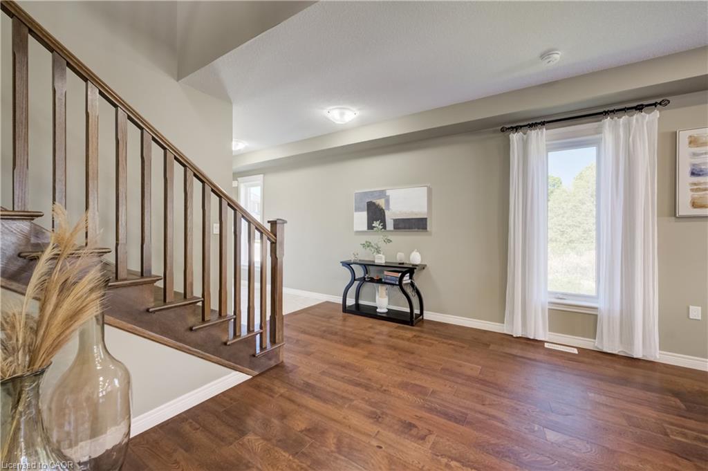 683 Pelham Street Property Photo 4