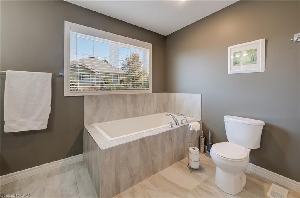 683 Pelham Street Property Photo 24