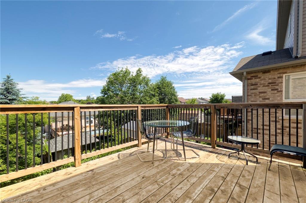 264 Vincent Drive Property Photo 9