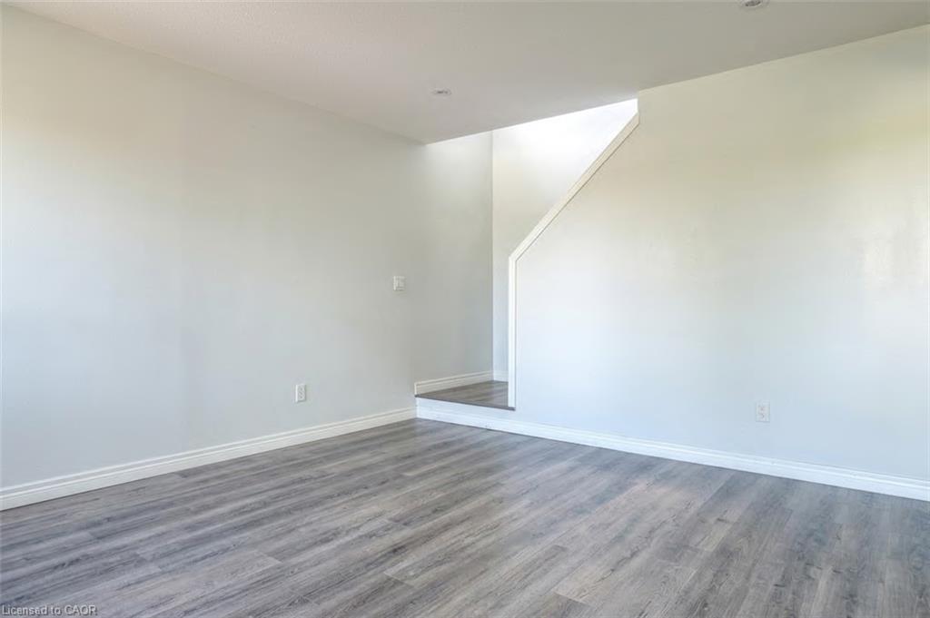 264 Vincent Drive Property Photo 13