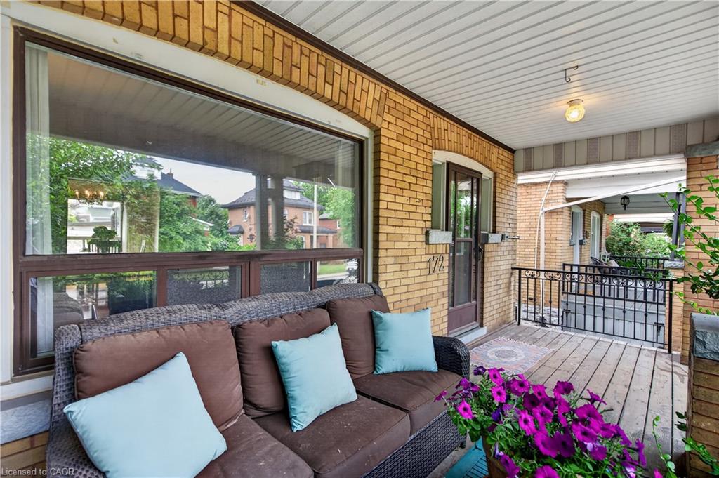 172 Kensington Avenue S Property Photo 6