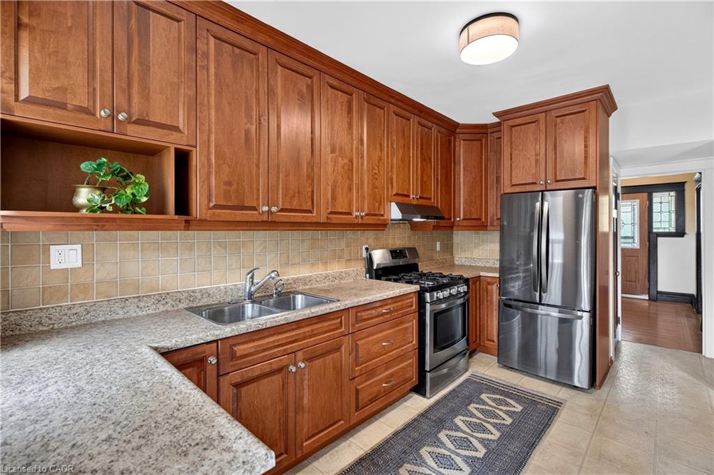 172 Kensington Avenue S Property Photo 24