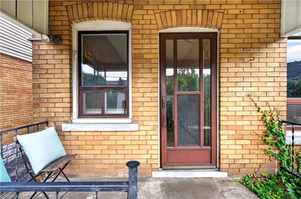 172 Kensington Avenue S Property Photo 38