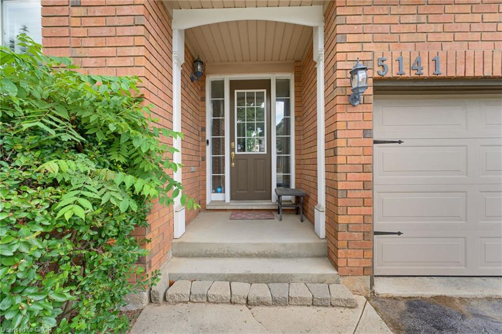 5141 Blue Spruce Avenue Property Photo 4