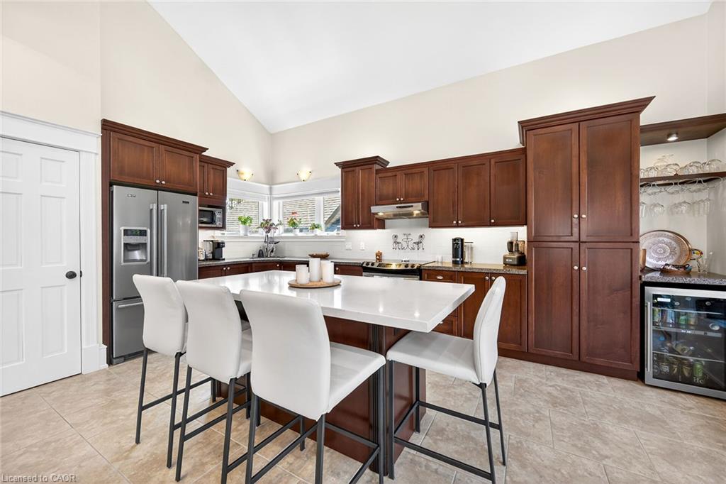 46 Bay Street Property Photo 6