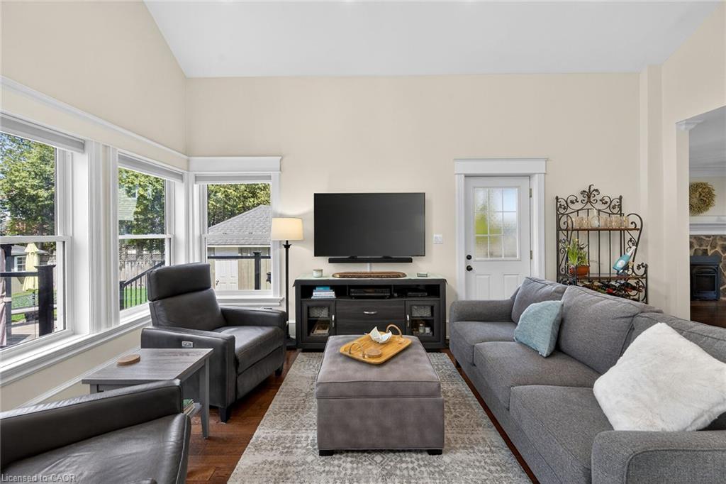 46 Bay Street Property Photo 14