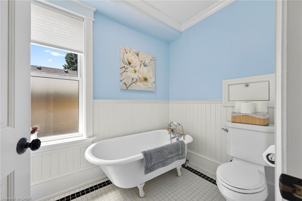 46 Bay Street Property Photo 25
