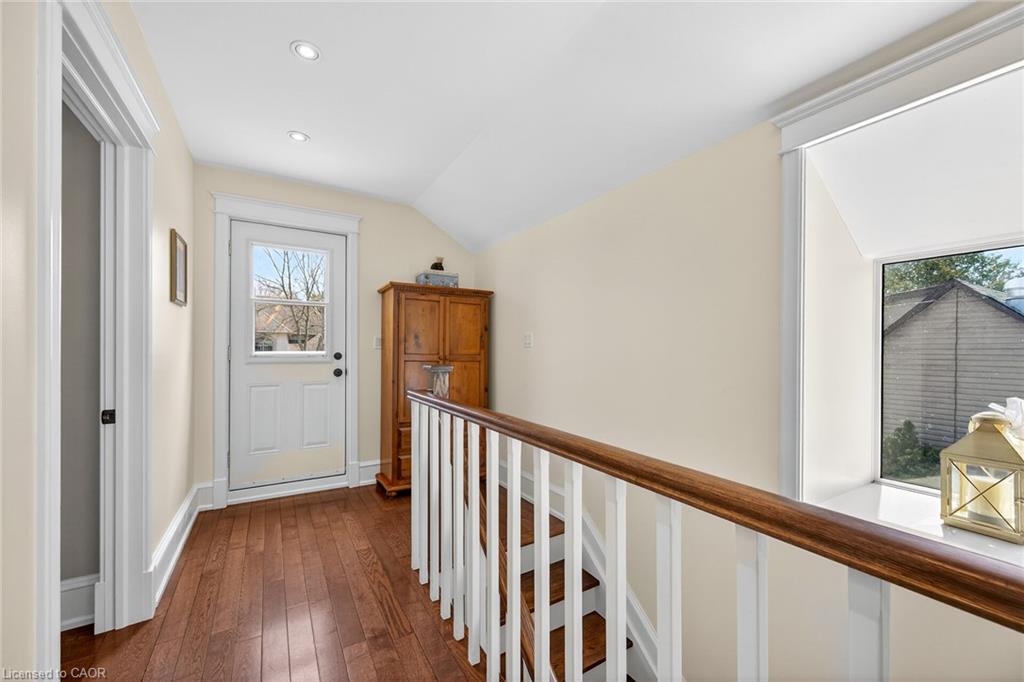 46 Bay Street Property Photo 32