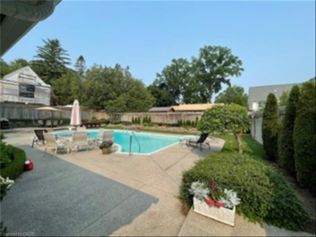 138 Appleby Place Property Photo 41