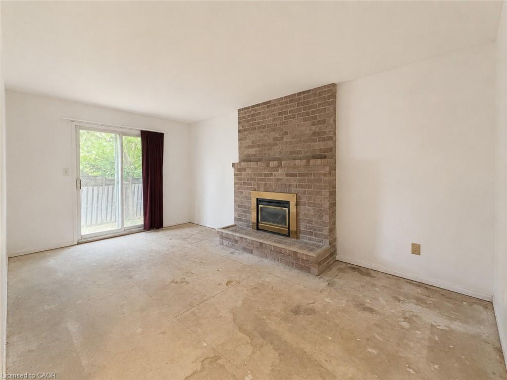 10 Jeanette Avenue Property Photo 5