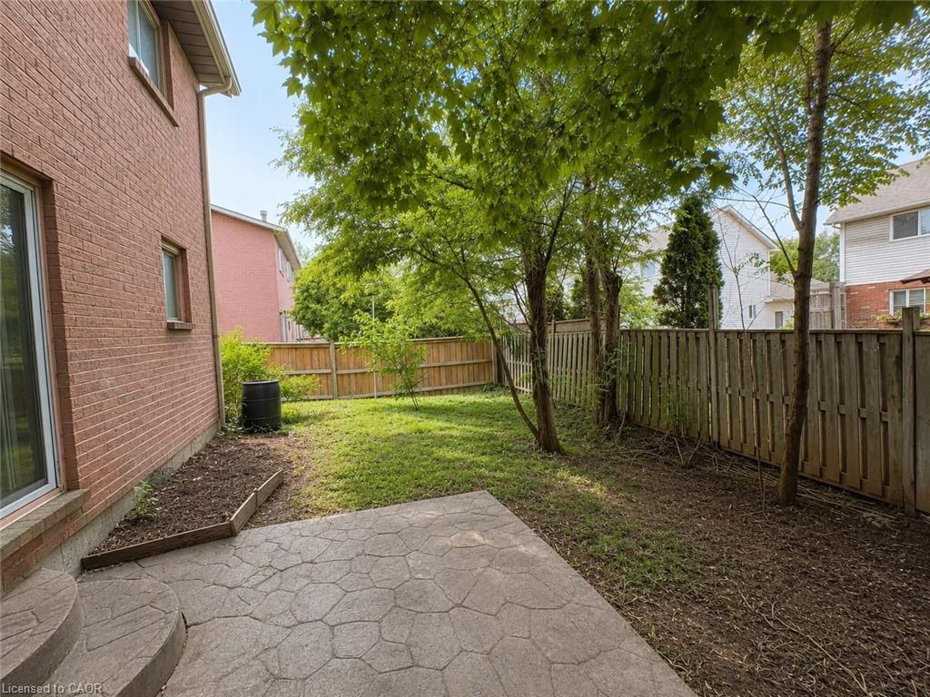 10 Jeanette Avenue Property Photo 18