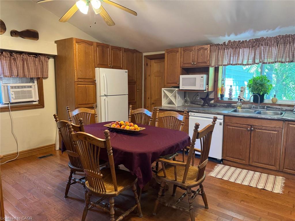 1104 Sandy Bay Road Property Photo 15