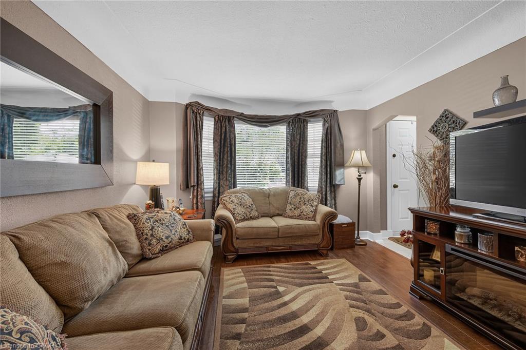 180 East 25th Street Property Photo 10