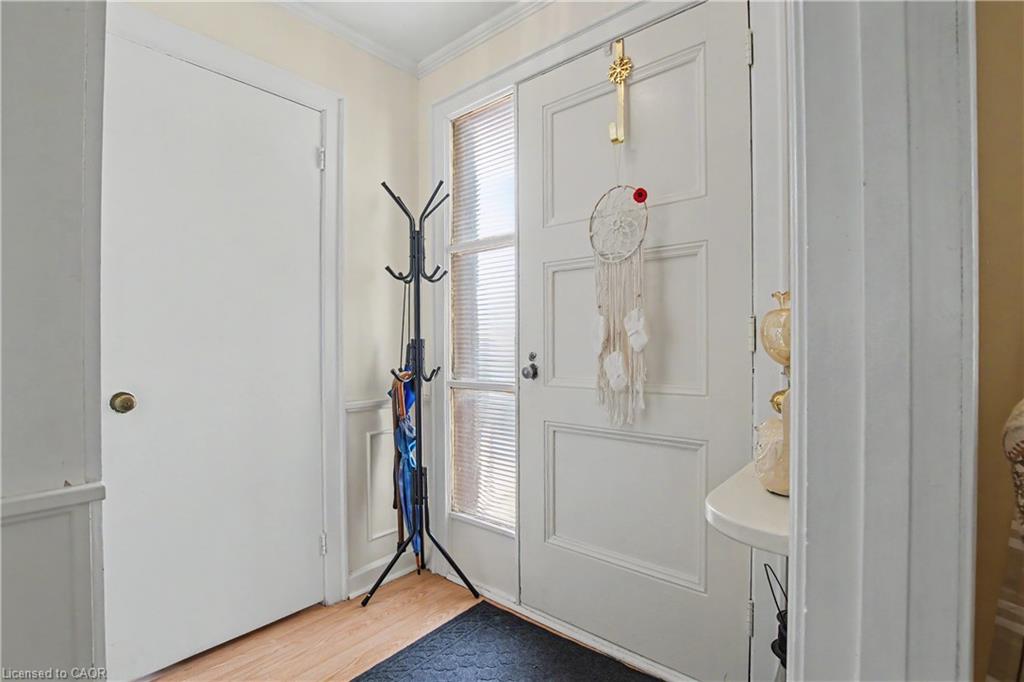 39 Henry Street Property Photo 3
