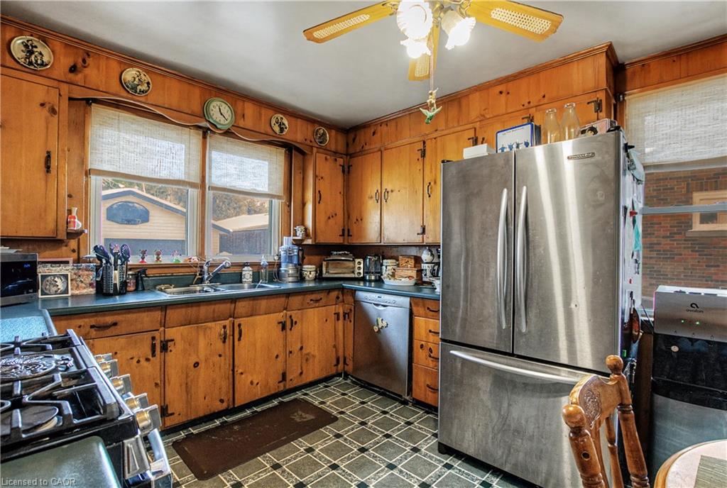 39 Henry Street Property Photo 11