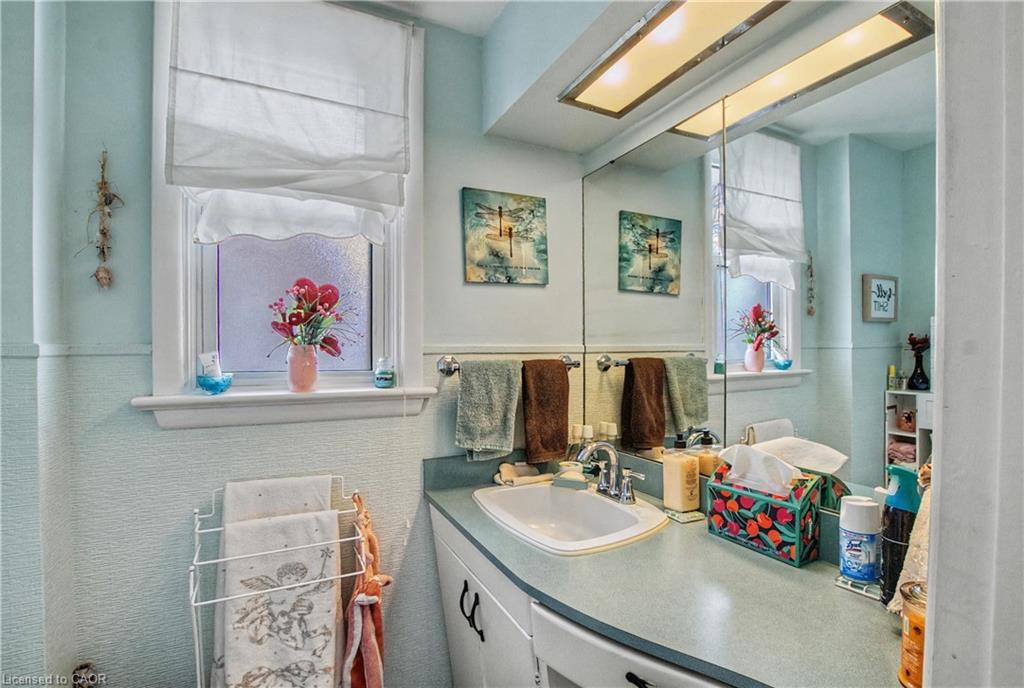 39 Henry Street Property Photo 14