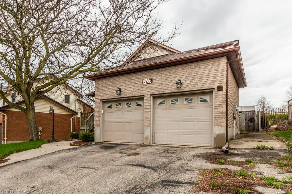 269 Burnett Avenue Property Photo 3