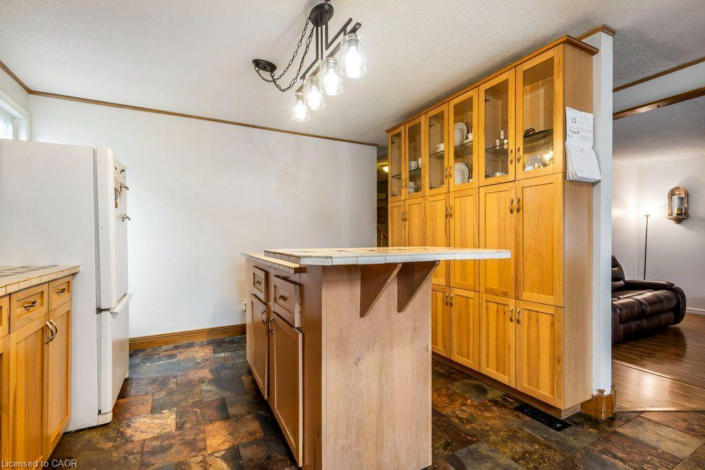 269 Burnett Avenue Property Photo 8