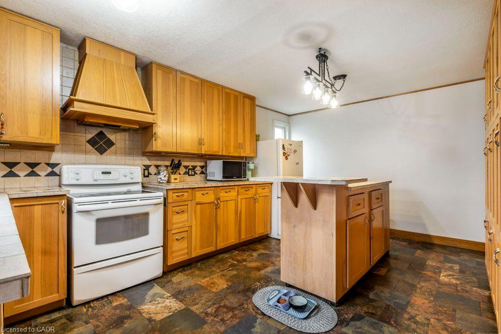 269 Burnett Avenue Property Photo 9