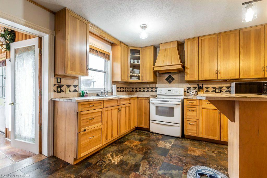 269 Burnett Avenue Property Photo 10