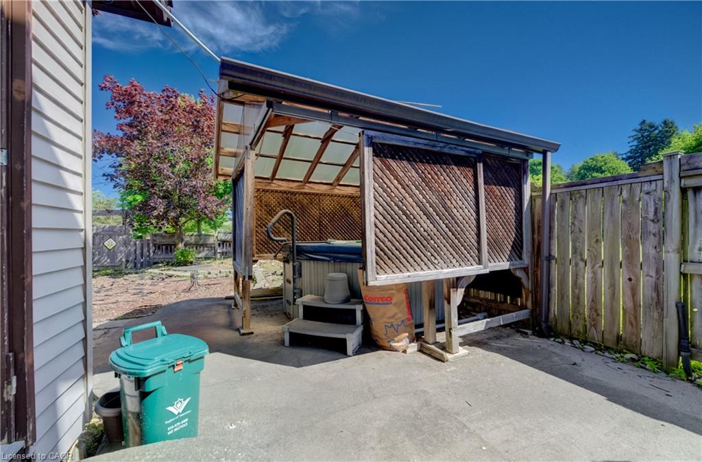 269 Burnett Avenue Property Photo 38