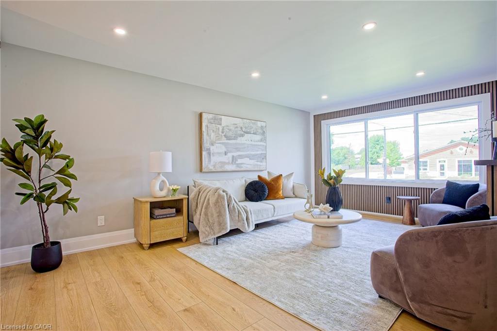 343 Canborough Street Property Photo 5
