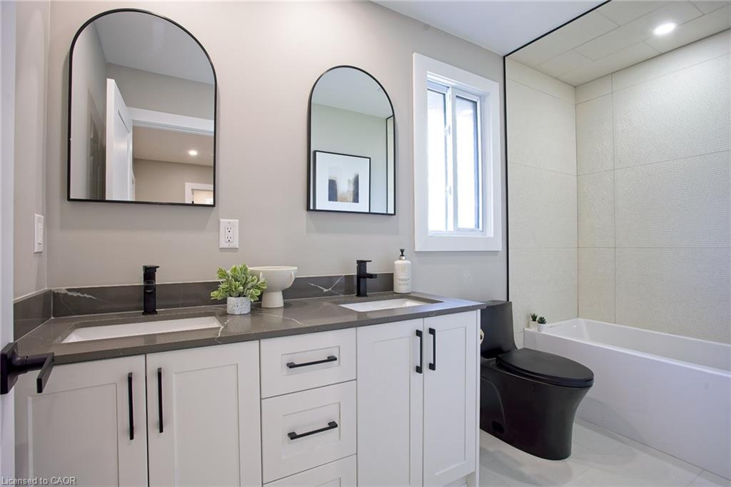343 Canborough Street Property Photo 18